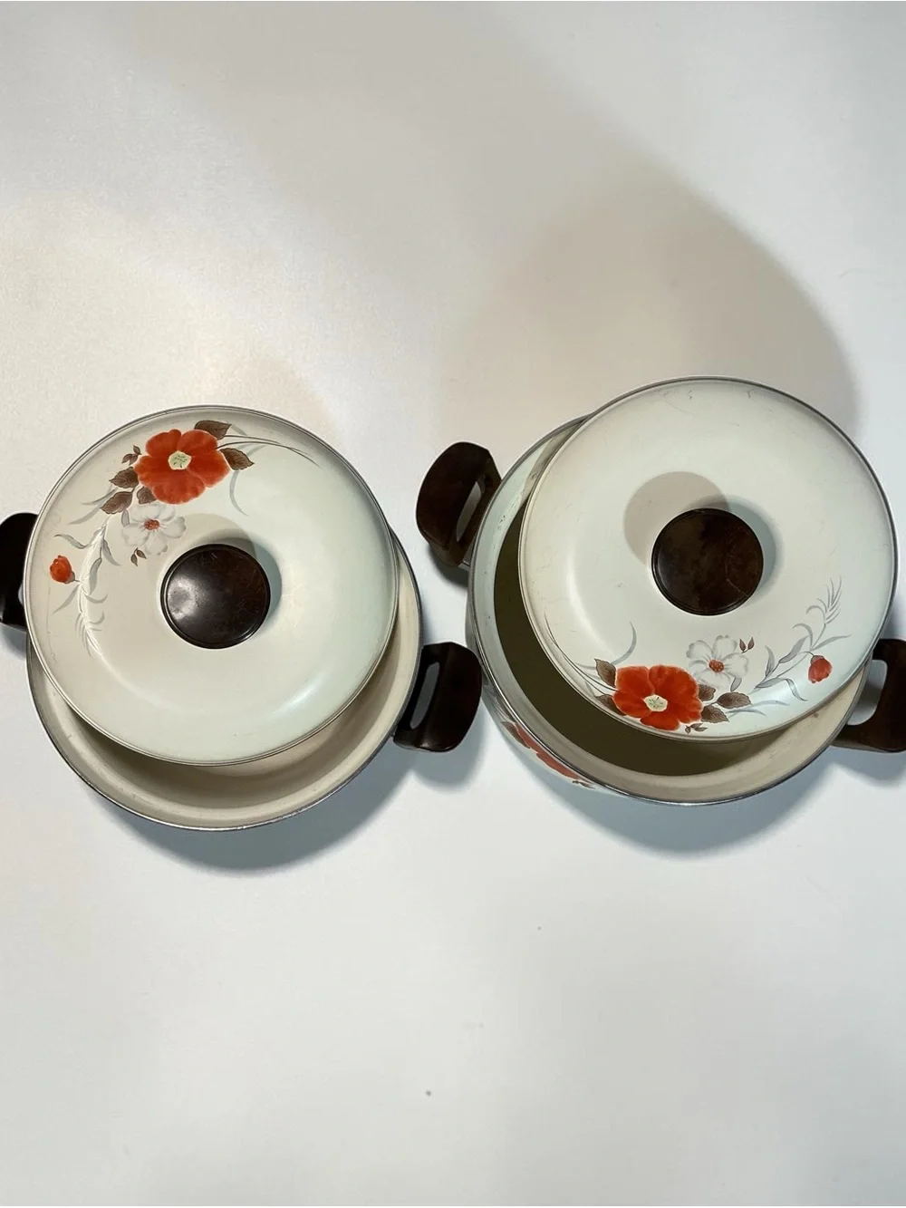 Enamel Floral Stockpot and Saucepan Set - White with Red Flowers